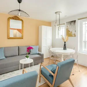 https://cosy-2-bedrooms-1-bathroom-apartment-le-marais.fr-paris.fr