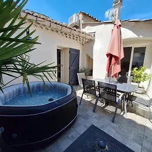 Hébergement de vacances La Bonbonnière Au Pied Du Ventoux, Malaucène